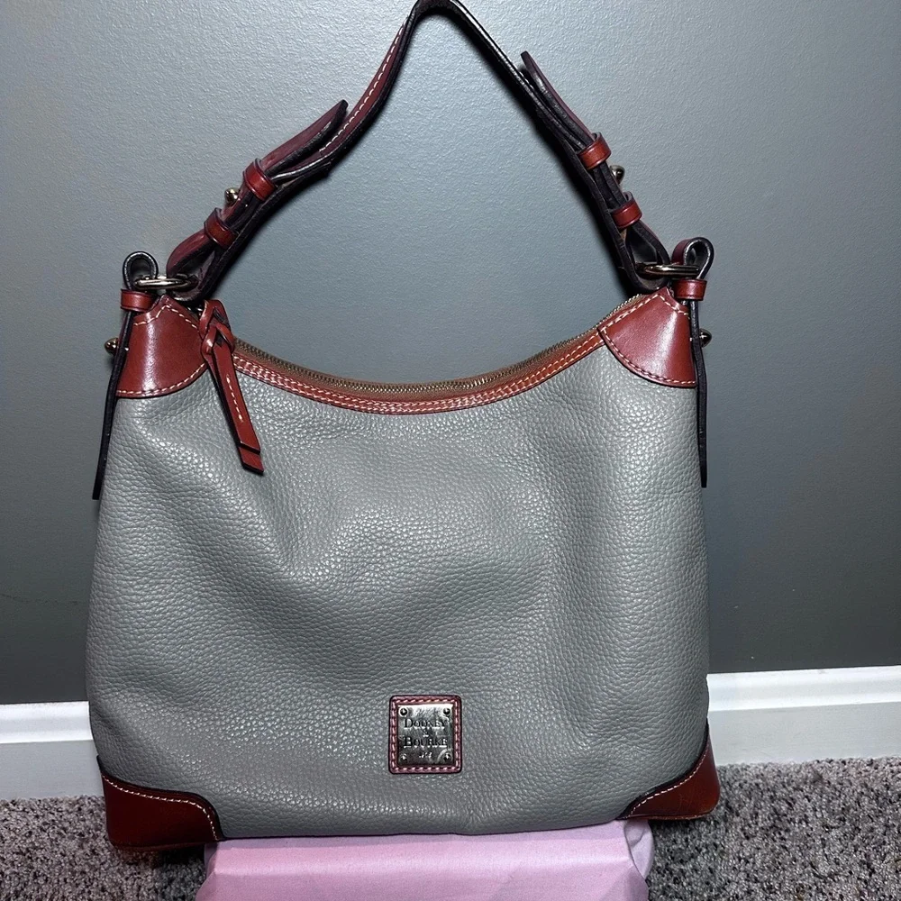 👜 Dooney & Bourke Pebble Grain Leather Hobo Shoulder Bag